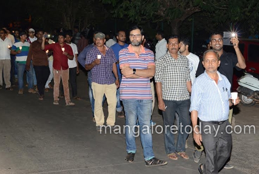 candles in hundreds for victim of Ullal sex attack 1